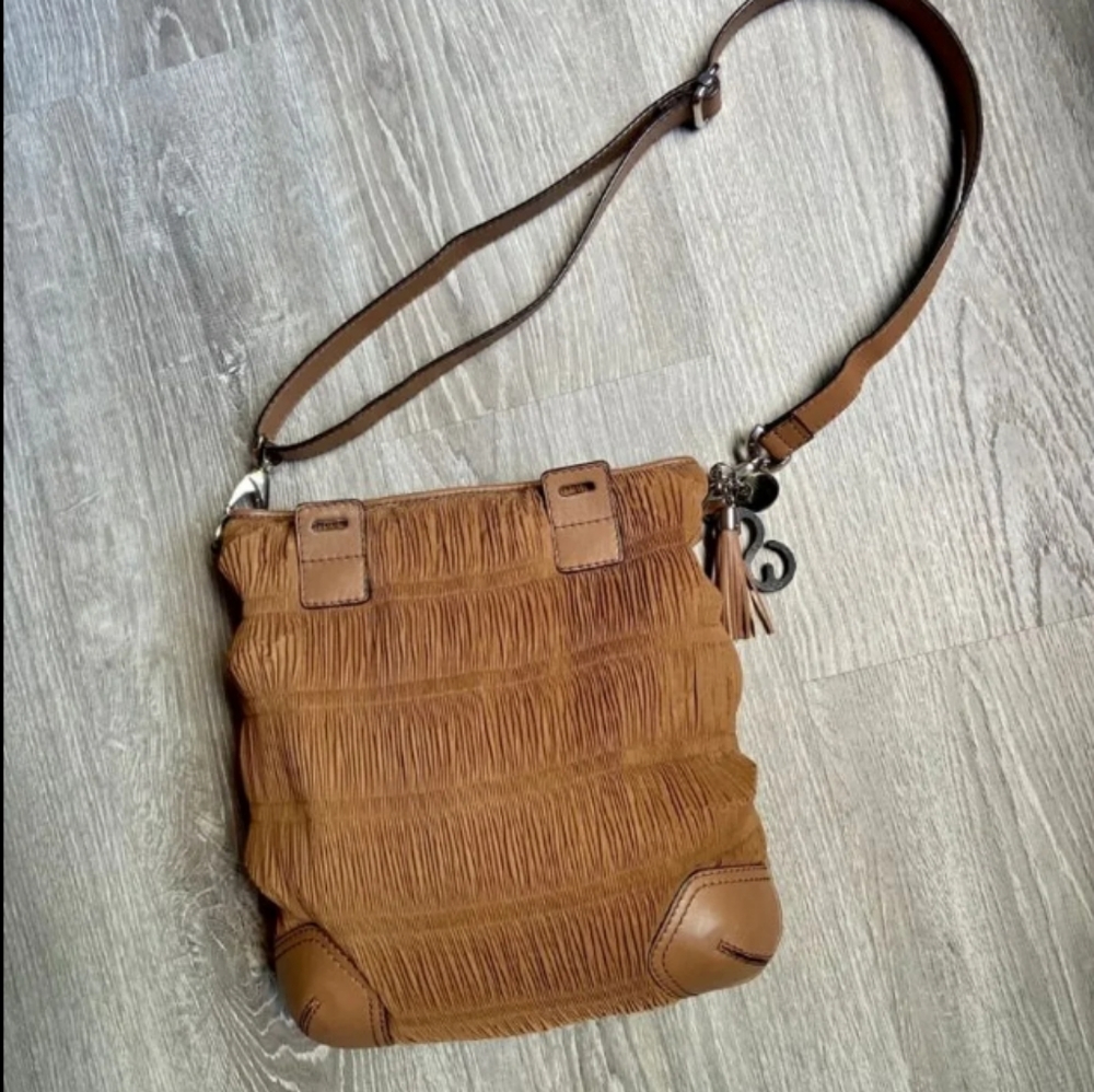 Escada nylon sport crossbag - Picture 3 of 11